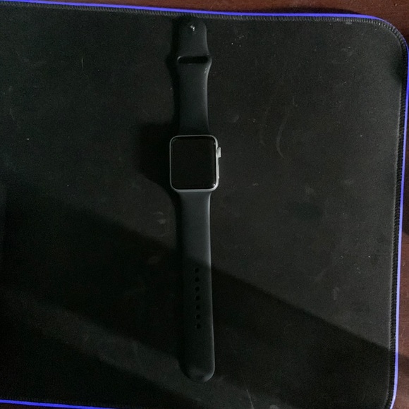 Silver Apple Watch Series 3